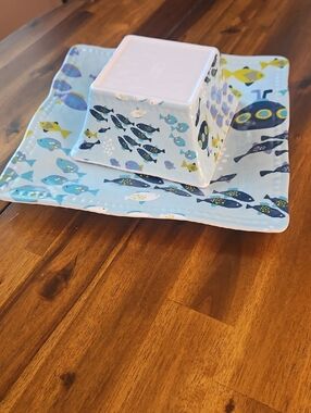 Cynthia Rowley  Melamine Fish Pattern Serving Dish & Bowl Set. New